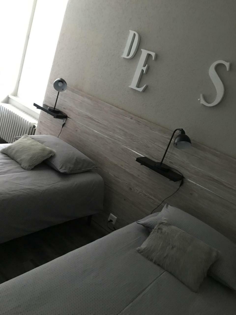 Hotel Café Tivoli à Châtel-Saint-Denis Extérieur photo